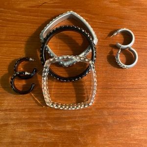 Great Beach Jewelry. Bundle of 3 crystal bangles and 2 matching earrings.